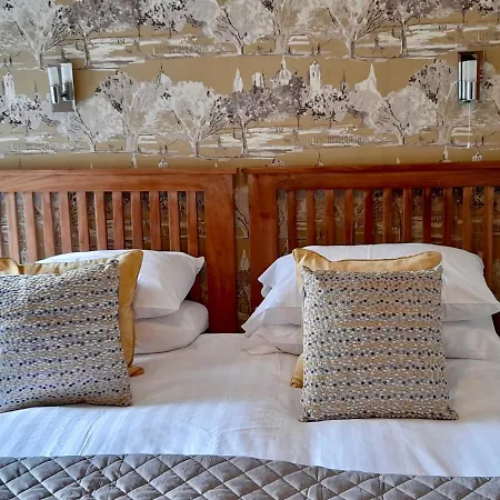 Laurel Bed & Breakfast
